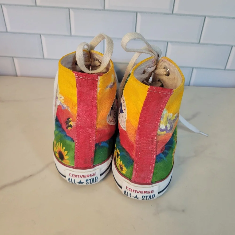 Converse Chuck Taylor All Star High Top Hand Painted Sunflower Bee Womens 9